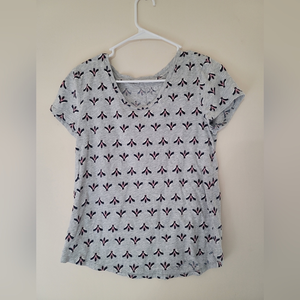 Women's flower blouse.
